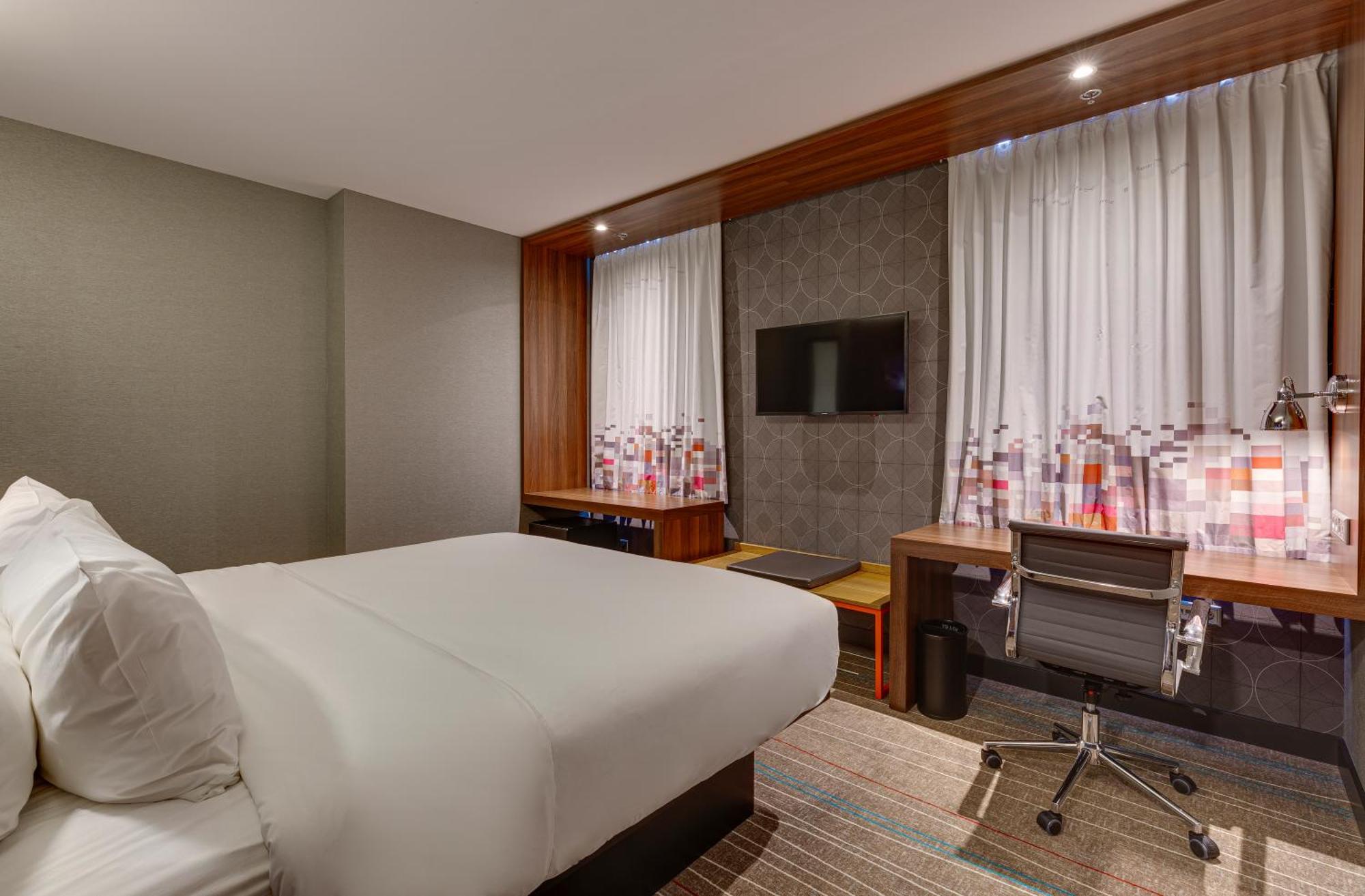 Sky Loft By Rixwell International Hotel 4*